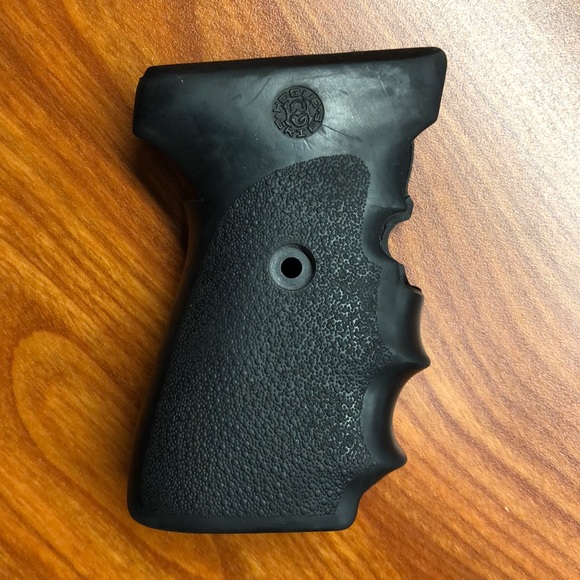 Hogue rubber pistol grips-Sig Sauer P239 - Picture 4 of 6
